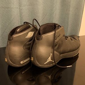 Jordan “Carmelo 1.5” black high tops size 10.5